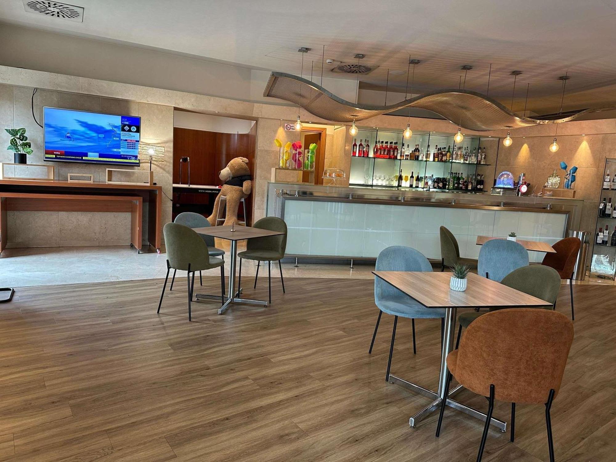 Novotel Est 4*